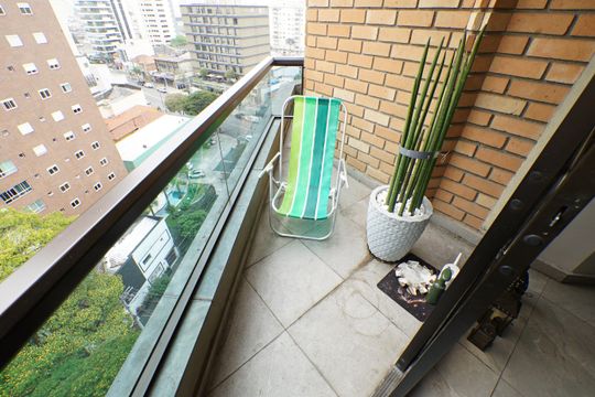 Varanda de kitnet/studio à venda com 1 quarto, 62m² em Aclimação, São Paulo