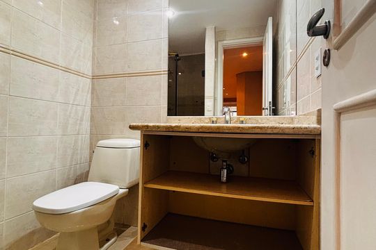Banheiro  de apartamento para alugar com 5 quartos, 200m² em Alphaville Industrial, Barueri