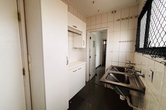Lavanderia de apartamento para alugar com 5 quartos, 200m² em Alphaville Industrial, Barueri