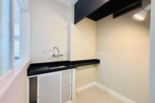 Área de serviço de apartamento para alugar com 4 quartos, 328m² em Copacabana, Rio de Janeiro