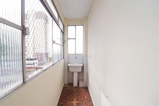 Área de Serviço de apartamento para alugar com 2 quartos, 84m² em Santa Teresinha, São Paulo