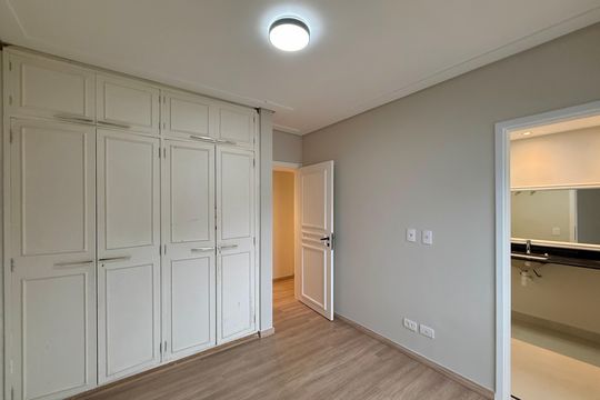 Suíte 2 de apartamento à venda com 3 quartos, 180m² em Santo Amaro, São Paulo