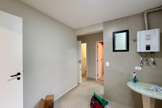 Área de Serviço de apartamento à venda com 3 quartos, 180m² em Santo Amaro, São Paulo