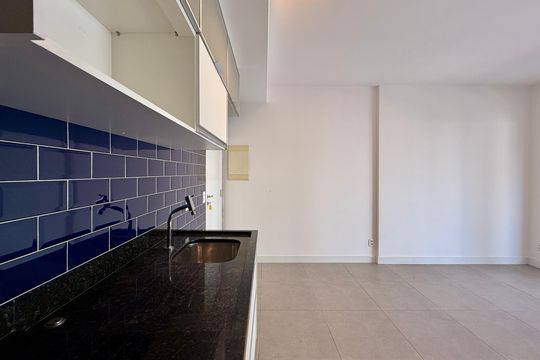 Cozinha de apartamento para alugar com 2 quartos, 63m² em Vila Cordeiro, São Paulo