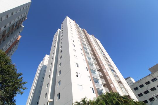 Fachada de apartamento para alugar com 2 quartos, 64m² em Jardim Prudência, São Paulo