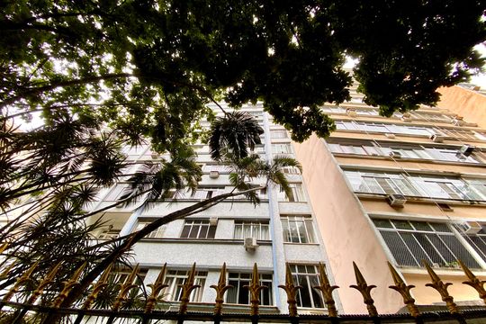 Fachada  de apartamento para alugar com 1 quarto, 35m² em Flamengo, Rio de Janeiro
