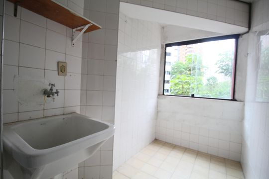 Área de Serviço de apartamento à venda com 3 quartos, 62m² em Jardim Parque Morumbi, São Paulo
