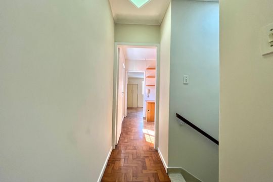 Corredor de casa para alugar com 3 quartos, 148m² em Vila Mascote, São Paulo