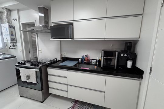 Cozinha de apartamento à venda com 3 quartos, 83m² em Recreio dos Bandeirantes, Rio de Janeiro