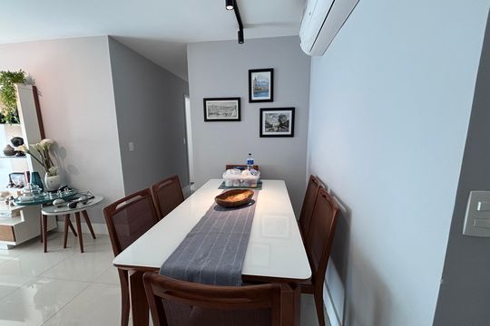 Sala de apartamento à venda com 3 quartos, 83m² em Recreio dos Bandeirantes, Rio de Janeiro