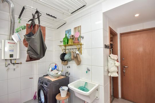 Área de Serviço de apartamento à venda com 2 quartos, 112m² em Vila Suzana, São Paulo