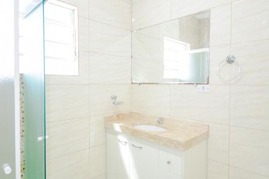 Banheiro de casa para alugar com 2 quartos, 100m² em Vila Santa Maria, Guarulhos