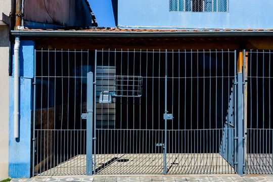 Fachada de casa para alugar com 2 quartos, 100m² em Vila Santa Maria, Guarulhos