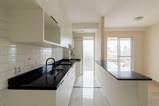 Cozinha de apartamento à venda com 2 quartos, 52m² em Jardim Flor da Montanha, Guarulhos