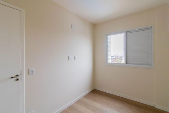 Quarto 1 de apartamento à venda com 2 quartos, 52m² em Jardim Flor da Montanha, Guarulhos