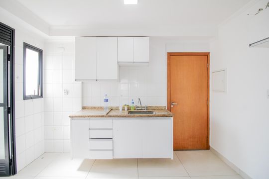 Cozinha de apartamento à venda com 3 quartos, 106m² em Vila Regente Feijó, São Paulo