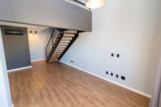 Sala de apartamento à venda com 2 quartos, 110m² em Cambuí, Campinas