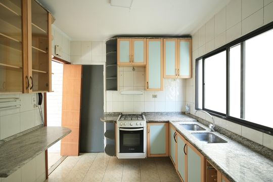 Cozinha de apartamento para alugar com 2 quartos, 68m² em Jardim Bela Vista, Santo André
