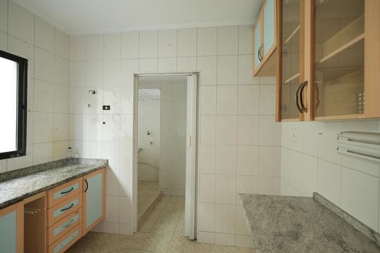 Cozinha de apartamento para alugar com 2 quartos, 68m² em Jardim Bela Vista, Santo André