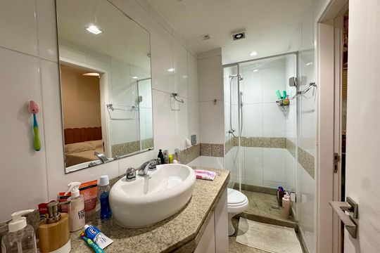 Quarto 4 - Suíte Banheiro de apartamento à venda com 4 quartos, 200m² em Ipanema , Rio de Janeiro