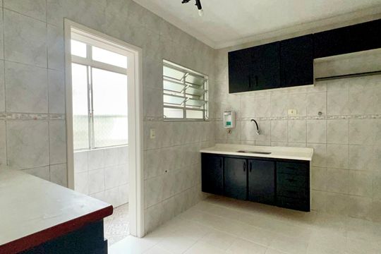 Cozinha de apartamento para alugar com 2 quartos, 60m² em Perdizes, São Paulo