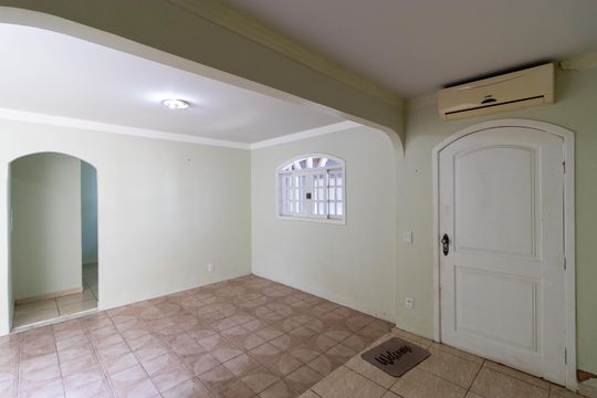 Casa para alugar com 4 quartos, 200m² em Parque Imperador, Campinas