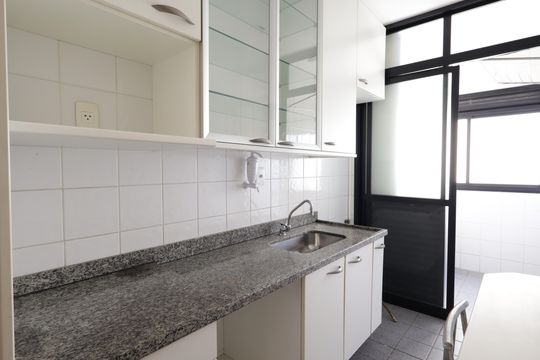 Cozinha de apartamento para alugar com 2 quartos, 66m² em Vila Andrade, São Paulo