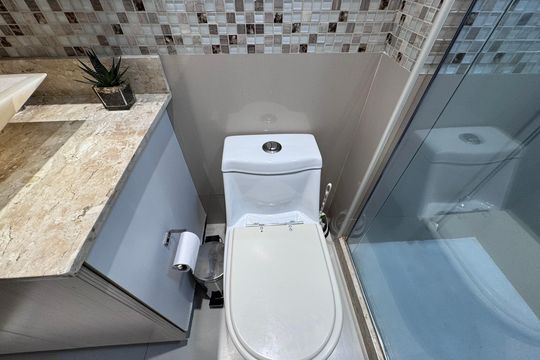 Suíte - Banheiro de apartamento para alugar com 1 quarto, 70m² em Barra da Tijuca, Rio de Janeiro