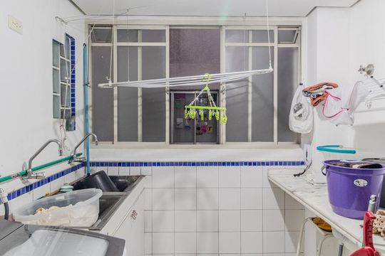 Área de Serviço de apartamento para alugar com 3 quartos, 146m² em Pinheiros, São Paulo