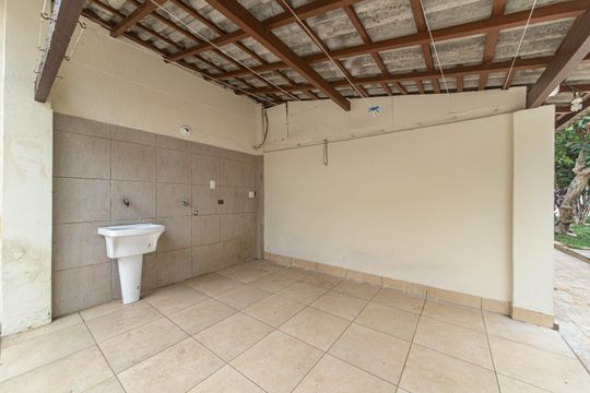 Quintal de casa à venda com 4 quartos, 500m² em Vila Cordeiro, São Paulo