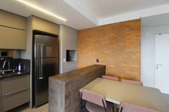 Cozinha de apartamento para alugar com 1 quarto, 52m² em Petrópolis, Porto Alegre