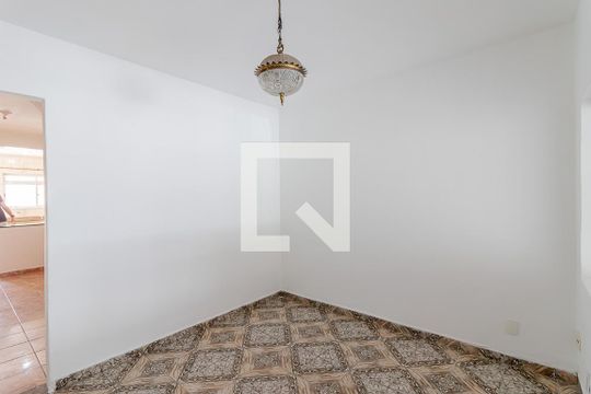 Casa à venda com 2 quartos, 75m² em Parque Fongaro, São Paulo