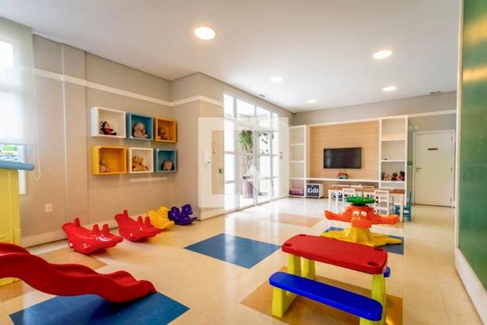 Área comum de apartamento para alugar com 2 quartos, 68m² em Jardim Flor da Montanha, Guarulhos