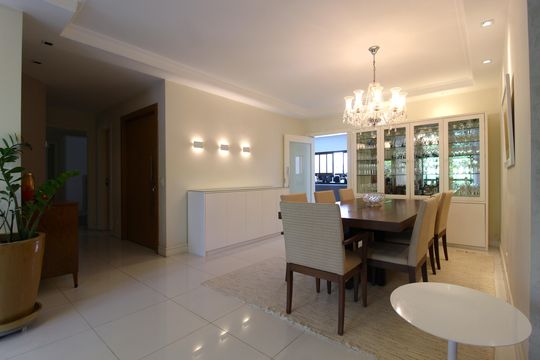 Sala de apartamento para alugar com 3 quartos, 210m² em Moema, São Paulo
