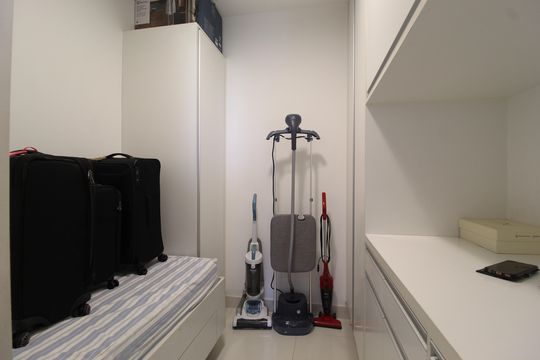 Área de Serviço de apartamento à venda com 3 quartos, 210m² em Moema, São Paulo