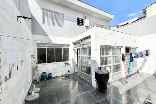 Quintal de casa para alugar com 3 quartos, 350m² em Santana, São Paulo