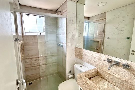 Banheiro de kitnet/studio à venda com 1 quarto, 38m² em Vila Augusta, Guarulhos