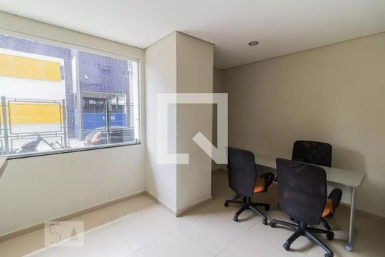 Sala de reunião  de kitnet/studio à venda com 1 quarto, 38m² em Vila Augusta, Guarulhos