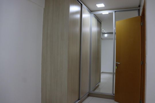 Apartamento para alugar com 3 quartos, 100m² em Setor Bueno, Goiânia