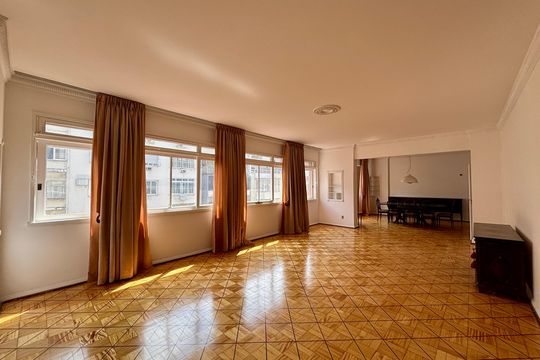 Apartamento à venda com 3 quartos, 230m² em Copacabana, Rio de Janeiro
