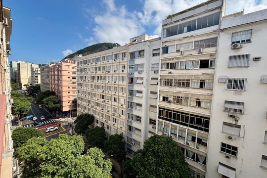 Vista da Sala de apartamento à venda com 3 quartos, 230m² em Copacabana, Rio de Janeiro