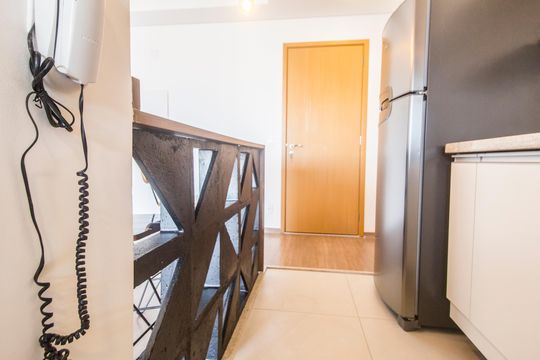 Cozinha de apartamento para alugar com 1 quarto, 50m² em Empresarial 18 do Forte, Barueri