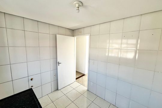 Cozinha de apartamento para alugar com 3 quartos, 70m² em Vila Barbosa, São Paulo