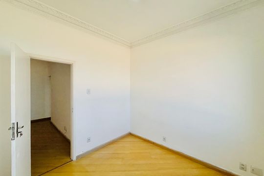 Quarto de apartamento para alugar com 2 quartos, 75m² em Leme, Rio de Janeiro