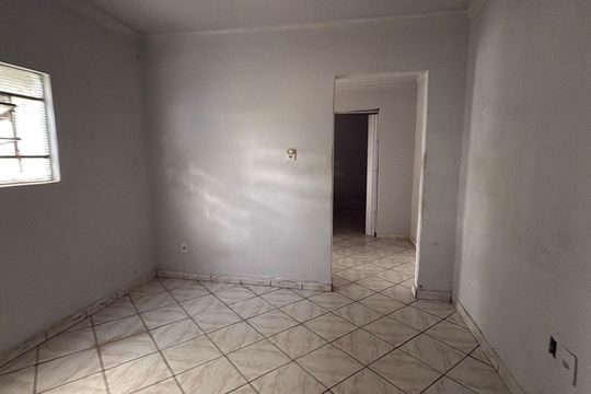 Casa para alugar com 2 quartos, 56m² em Setor Leste Universitário, Goiânia