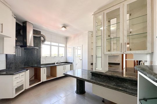 Cozinha de apartamento à venda com 4 quartos, 188m² em Chácara Inglesa, São Bernardo do Campo