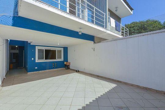 Garagem de casa para alugar com 3 quartos, 210m² em Vila São Pedro, São Paulo