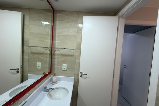 Banheiro  de apartamento para alugar com 1 quarto, 33m² em Sul (águas Claras), Brasília