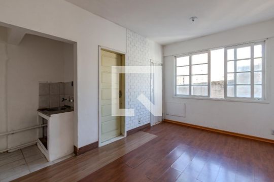 Kitnet/Studio à venda com 1 quarto, 27m² em Centro Histórico, Porto Alegre