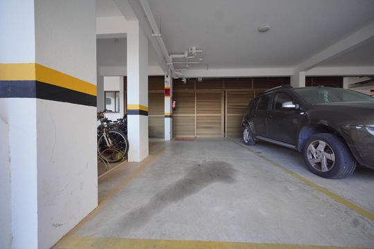Garagem de apartamento para alugar com 2 quartos, 72m² em Rio Tavares, Florianópolis